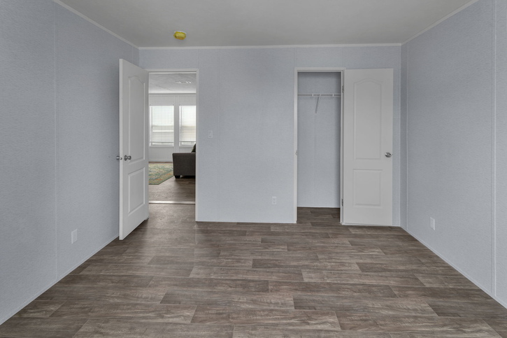 Valu Maxx Premier 32643E | 3 bedroom, 2 bathroom, 1962 sqft home | Built by Cavco - Seguin in Seguin, TX.
