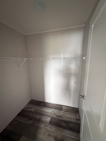 Guest bedroom walkin closet