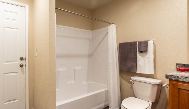 Broadmore 28683B | 3 bedroom, 2 bathroom, 1812 sqft home | Built by Cavco - Nampa in Nampa, ID.