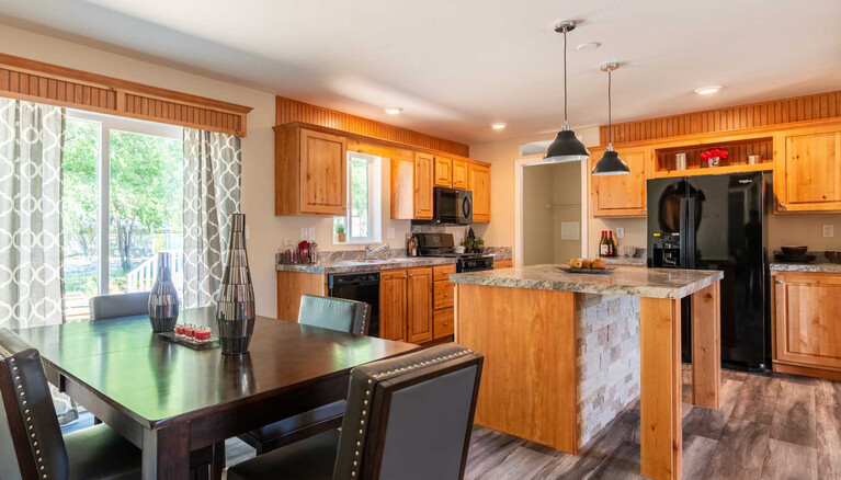 Broadmore 28683B | 3 bedroom, 2 bathroom, 1812 sqft home | Built by Cavco - Nampa in Nampa, ID.