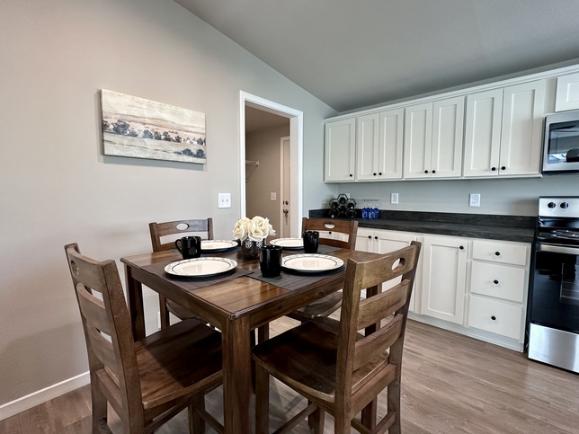 Ramblewood 24382R Woodburn OR