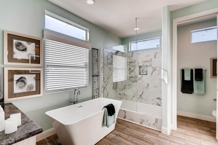 Desert Ridge 28603A | 3 bedroom, 2 bathroom, 1600 sqft home | Built by Cavco - Phoenix in Phoenix, AZ.
