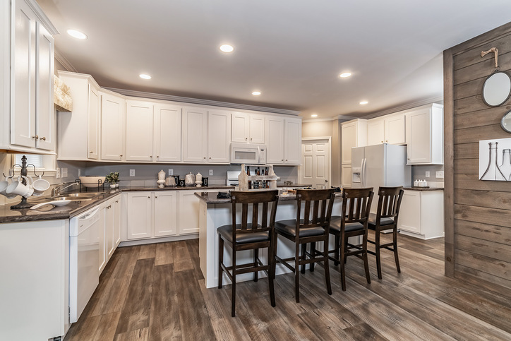 Beacon Ranch 32362NM | 2 bedroom, 2 bathroom, 1080 sqft home. Built by Cavco - Shippenville in Shippenville, PA.