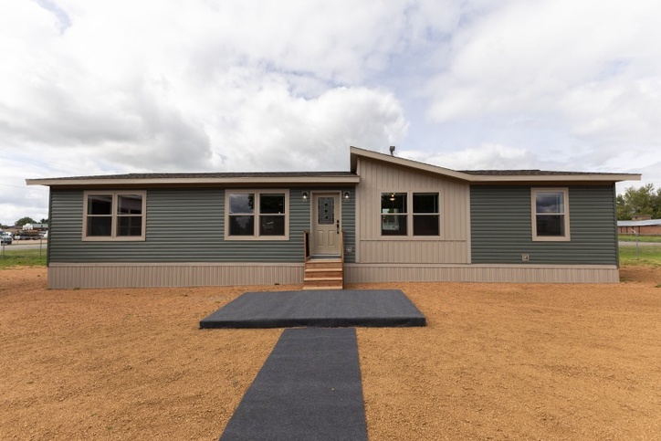 Westlake Ranch 28603D | 3 bedroom, 2 bathroom, 1446 sqft home | Built by Cavco - Dorchester in Dorchester, WI.