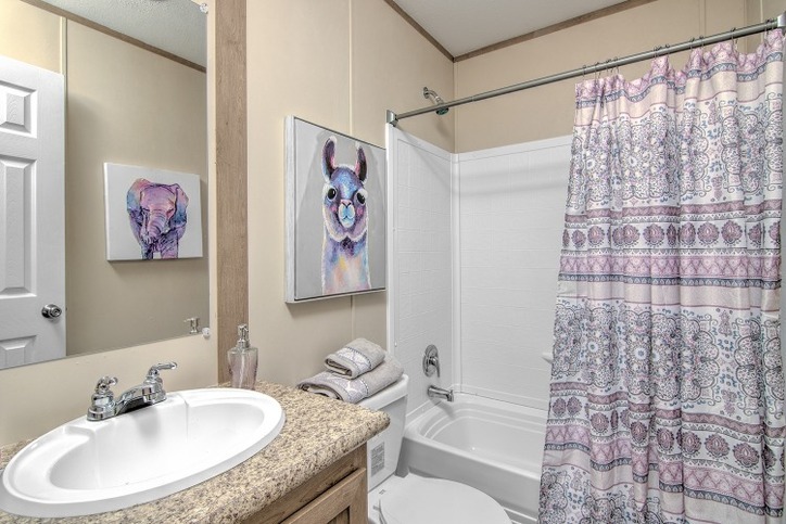 Orion 9176 Nexus Series Houston TX
Primary Bathroom