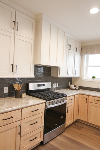 Grand 28683AM | 3 bedroom, 2 bathroom, 1856 sqft home. Built by Cavco - Manorwood in Emlenton, PA.