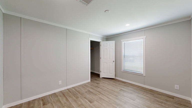 Grand Mesa 2376 Acorn Series Manufactured Home Oklahoma City, OK
Bedroom 3