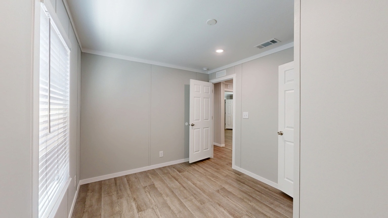 Grand Mesa 2376 Acorn Series Manufactured Home Oklahoma City, OK
Bedroom 5