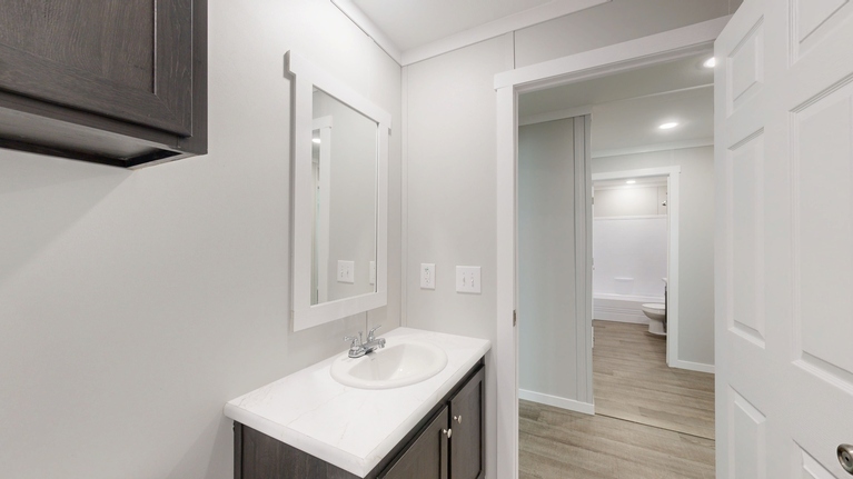 Grand Mesa 2376 Acorn Series Manufactured Home Oklahoma City, OK
Bathroom 3