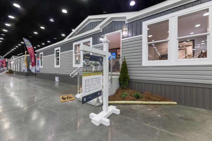 The Hemos 28524B | 4 bedroom, 2 bathroom, 1430 sqft home. Built by Cavco - Lafayette in Lafayette, TN.