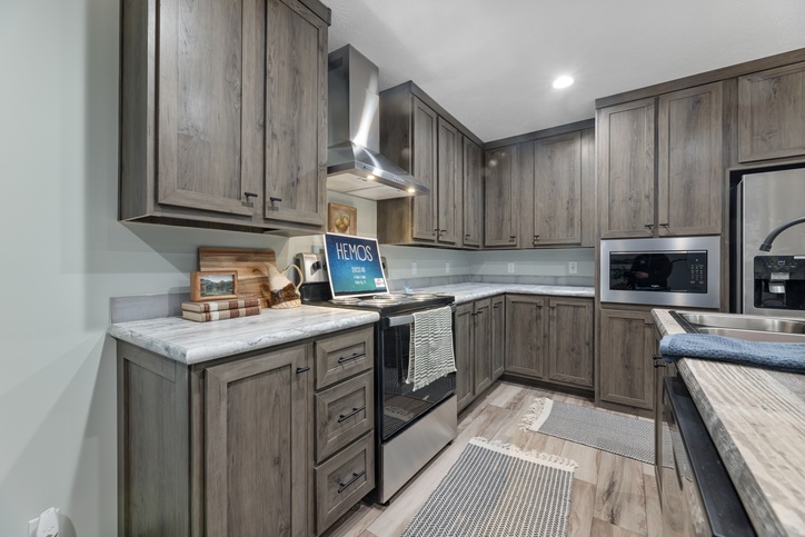 The Hemos 28524B | 4 bedroom, 2 bathroom, 1430 sqft home. Built by Cavco - Lafayette in Lafayette, TN.
