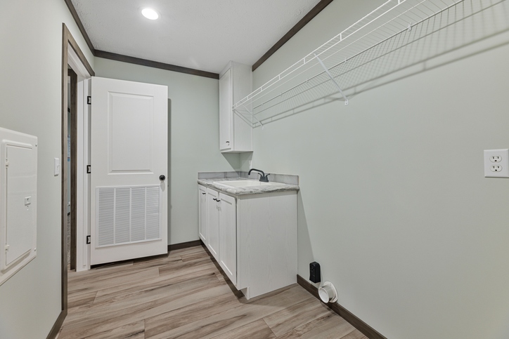 The Hemos 28524B | 4 bedroom, 2 bathroom, 1430 sqft home. Built by Cavco - Lafayette in Lafayette, TN.