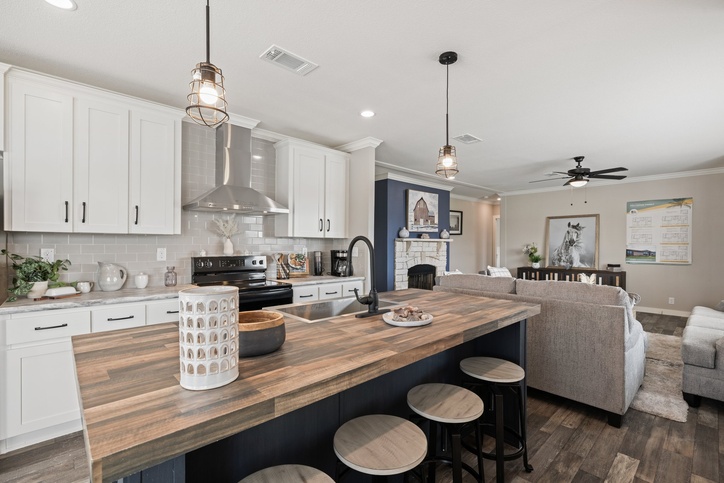3 bedroom, 2 bathroom, 1610 sqft home. Built by Cavco - Fort Worth in Fort Worth, TX.