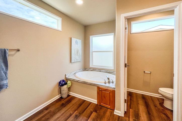 Evergreen 37624E | 4 bedroom, 2 bathroom, 2273 sqft home | Built by Cavco - Woodburn in Woodburn, OR.