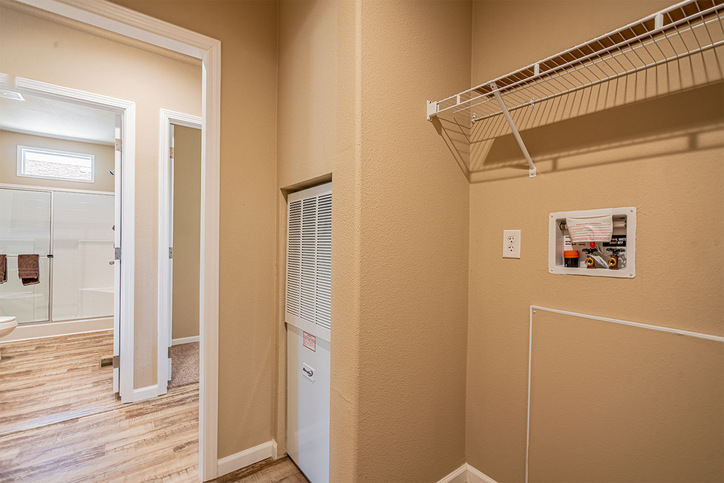 Evergreen 24342E | 2 bedroom, 1 bathroom, 793 sqft home | Built by Cavco - Woodburn in Woodburn, OR.
