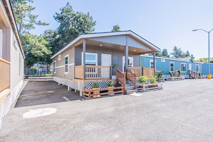 Evergreen 24342E | 2 bedroom, 1 bathroom, 793 sqft home | Built by Cavco - Woodburn in Woodburn, OR.
