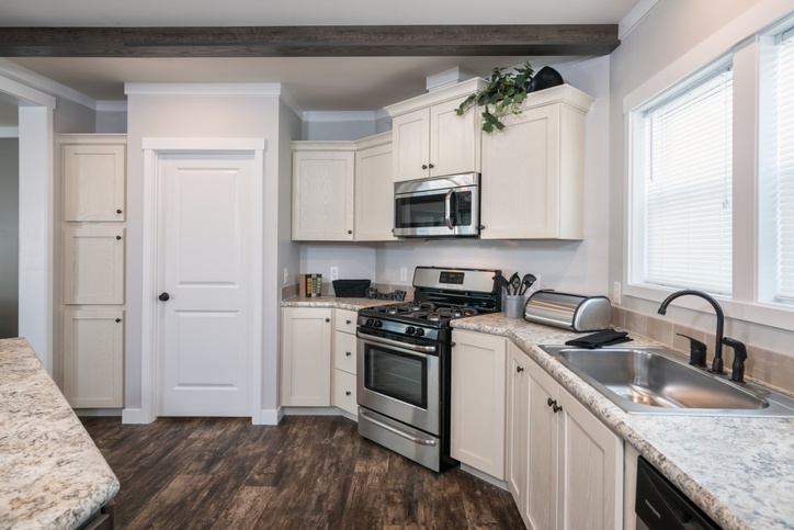 Westlake Ranch 28563A | 3 bedroom, 2 bathroom, 1493 sqft home | Built by Cavco -Dorchester in Dorchester, WI.