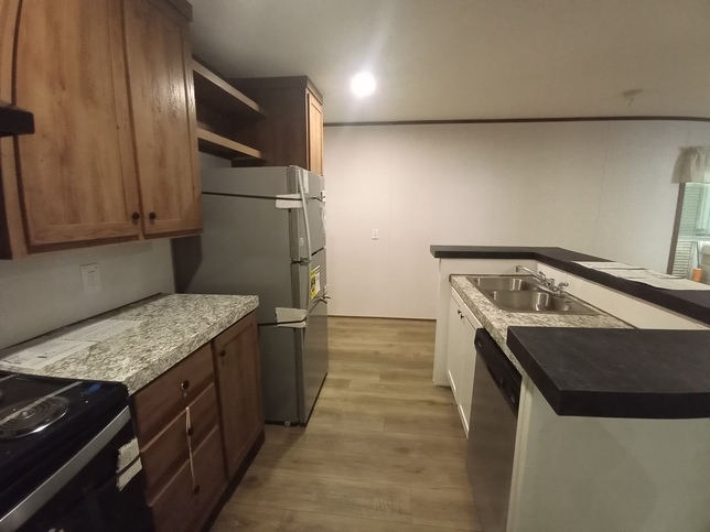 Sandalwood XL 16663U Madison IN