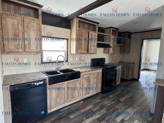 Cavco #72 Kitchen