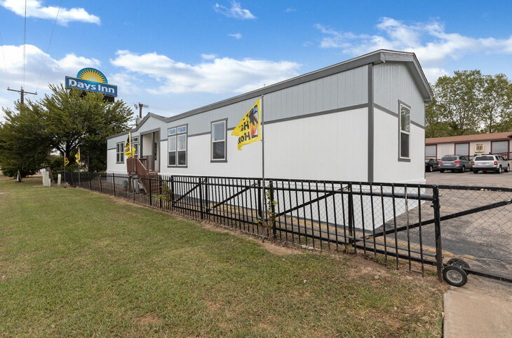 Lago Mira | 3 bedroom, 2 bathroom, 1130 sqft home | Built by Cavco - Austin in Austin, TX.