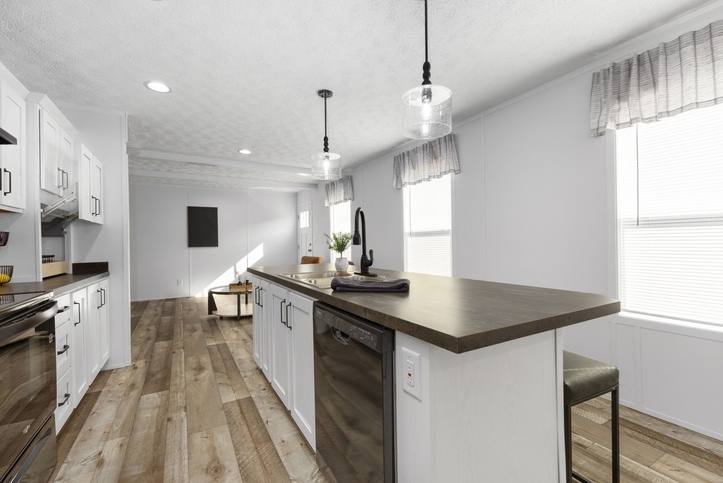 Grand Am 28523E | 3 bedroom, 2 bathroom, 1387 sqft home. Built by Cavco - Clarion in Shippenville, PA.