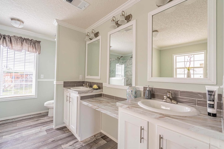 Camron 28563F | 3 bedroom, 2 bathroom, 1494 sqft home | Built by Cavco - Moultrie in Moultrie, GA.