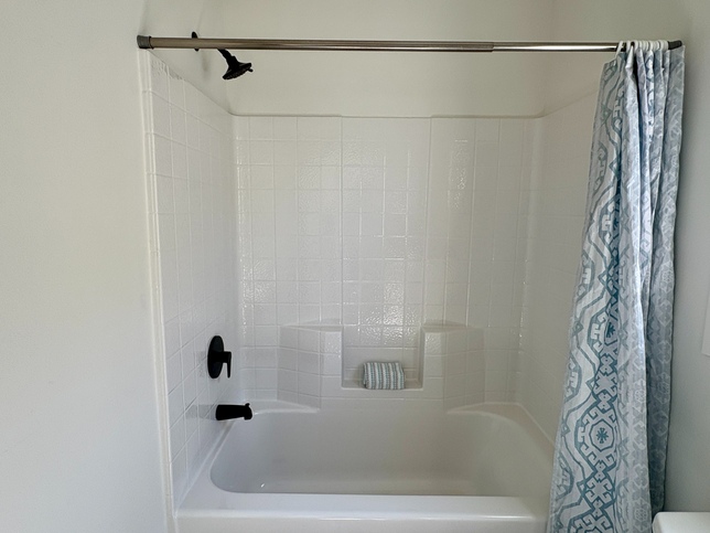 Tub shower combo, Pacific Chile San Marcos CA, Pacific Manufactured Homes