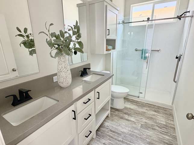 Primary #1 Bathroom, Pacific Chile San Marcos CA, Pacific Manufactured Homes