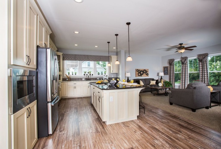 Baxter 42483A | 3 bedroom, 2 bathroom, 1932 sqft home | Built by Cavco - Crouse in Crouse, NC.