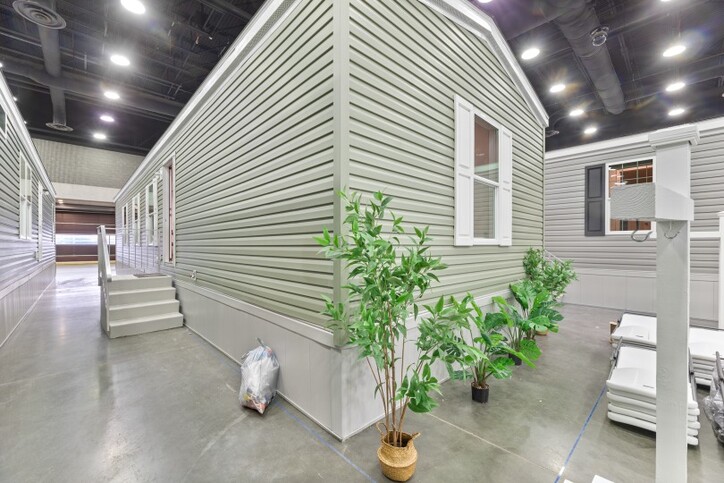 Phoenix 16562A | 2 bedroom, 2 bathroom, 873 sqft home | Built by Cavco - Hamlet in Hamlet, NC.