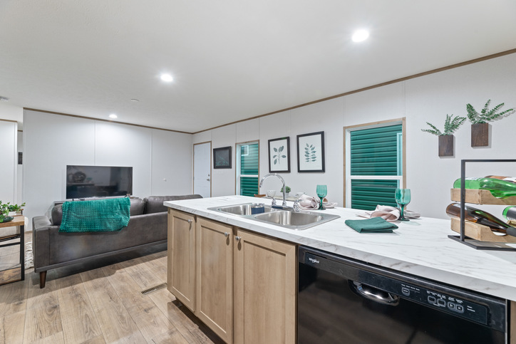 Phoenix 16562A | 2 bedroom, 2 bathroom, 873 sqft home | Built by Cavco - Hamlet in Hamlet, NC.