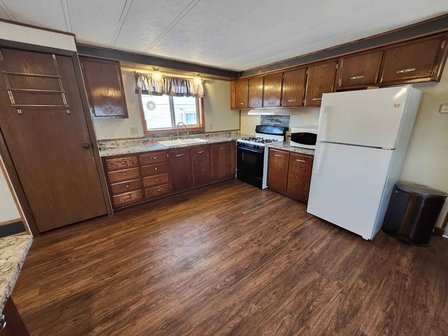 1983 Harmony Homes Union Grove WI