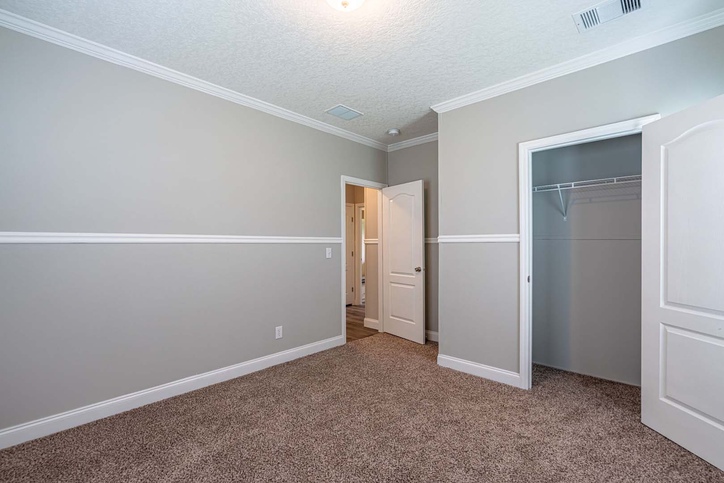 Thomas 32663B | 3 bedroom, 2 bathroom, 1958 sqft home | Built by Cavco - Moultrie in Moultrie, GA.