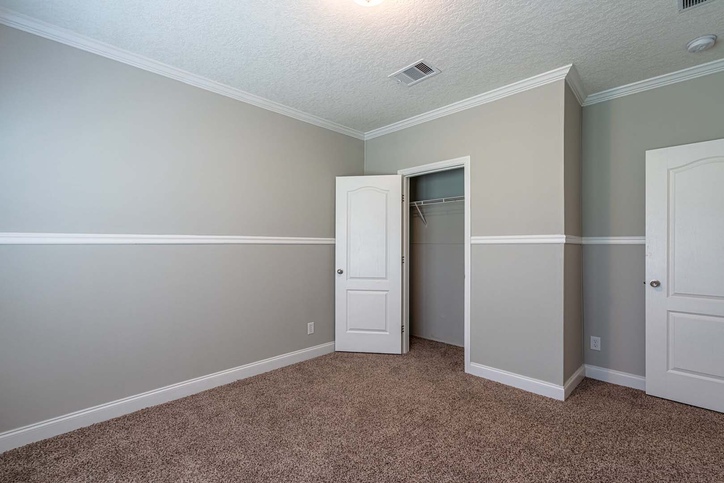 Thomas 32663B | 3 bedroom, 2 bathroom, 1958 sqft home | Built by Cavco - Moultrie in Moultrie, GA.