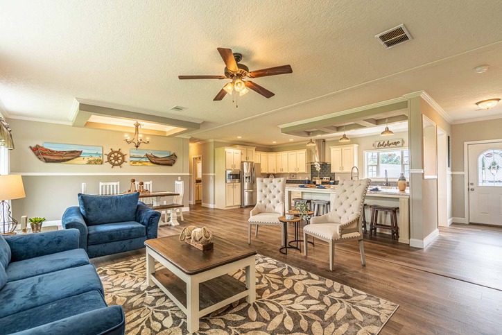 Thomas 32663B | 3 bedroom, 2 bathroom, 1958 sqft home | Built by Cavco - Moultrie in Moultrie, GA.