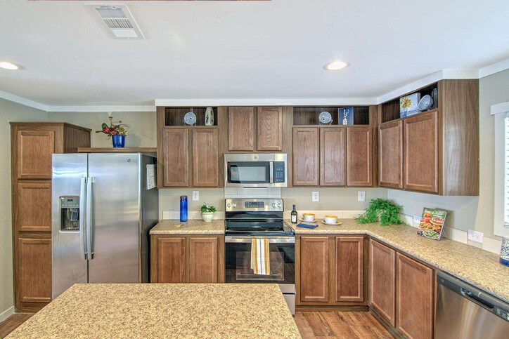 McKinley 32764A | 4 bedroom, 2 bathroom, 2280 sqft home | Built by Cavco - Lancaster in Lancaster, TX