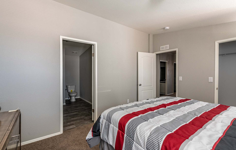 Canyon Lake 24563L | 3 bedroom, 2 bathroom, 1307 sqft home | Built by Cavco - Riverside in Riverside, CA.