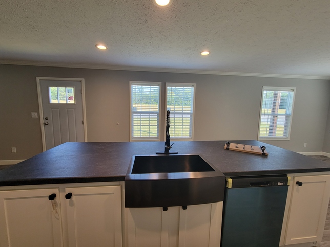 Heritage Pointe 32603D | 3 bedroom, 2 bathroom, 1800 sqft home | Built by Cavco - Rocky Mount in Rocky Mount, VA.