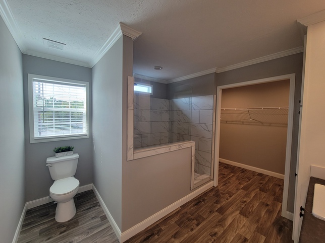 Heritage Pointe 32603D | 3 bedroom, 2 bathroom, 1800 sqft home | Built by Cavco - Rocky Mount in Rocky Mount, VA.