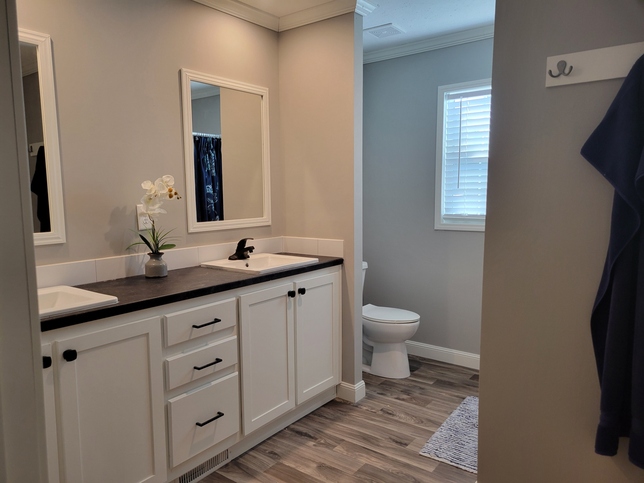 Heritage Pointe 32603D | 3 bedroom, 2 bathroom, 1800 sqft home | Built by Cavco - Rocky Mount in Rocky Mount, VA.