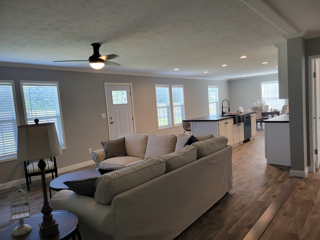 Heritage Pointe 32603D | 3 bedroom, 2 bathroom, 1800 sqft home | Built by Cavco - Rocky Mount in Rocky Mount, VA.