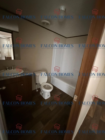 Southern Energy #46 2nd Bathroom