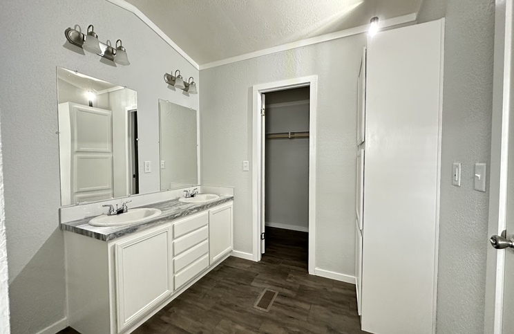 Solitaire 16763B Manufactured Home from Solitaire Homes, Victoria, TX