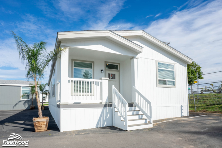 Coronado 28603M | 3 bedroom, 2 bathroom, 1520 sqft home | Built by Cavco - Riverside in Riverside, CA.