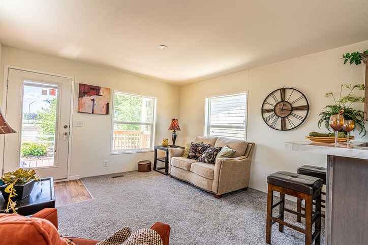 Sandpointe 14522A | 2 bedroom, 1 bathroom, 710 sqft home | Built by Cavco - Woodburn in Woodburn, OR.