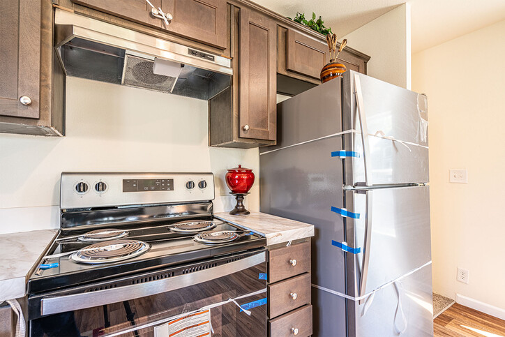 Sandpointe 14522A | 2 bedroom, 1 bathroom, 710 sqft home | Built by Cavco - Woodburn in Woodburn, OR.