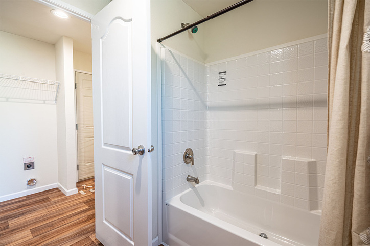 Sandpointe 14522A | 2 bedroom, 1 bathroom, 710 sqft home | Built by Cavco - Woodburn in Woodburn, OR.