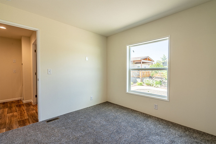Sandpointe 14522A | 2 bedroom, 1 bathroom, 710 sqft home | Built by Cavco - Woodburn in Woodburn, OR.