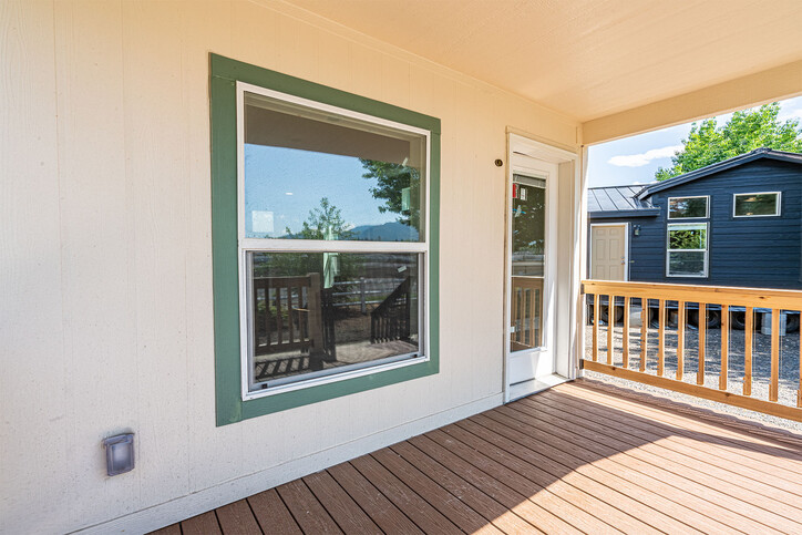 Sandpointe 14522A | 2 bedroom, 1 bathroom, 710 sqft home | Built by Cavco - Woodburn in Woodburn, OR.