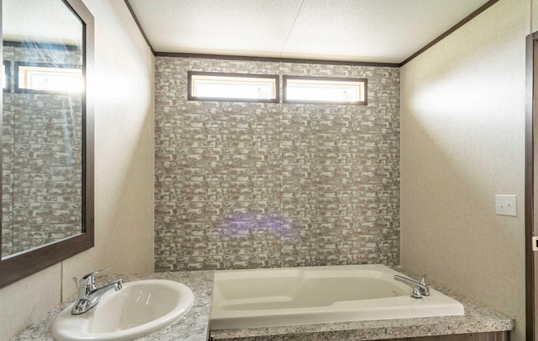 Weston 16763A - a 3 bedroom, 2 bath home by Fleetwood Homes.